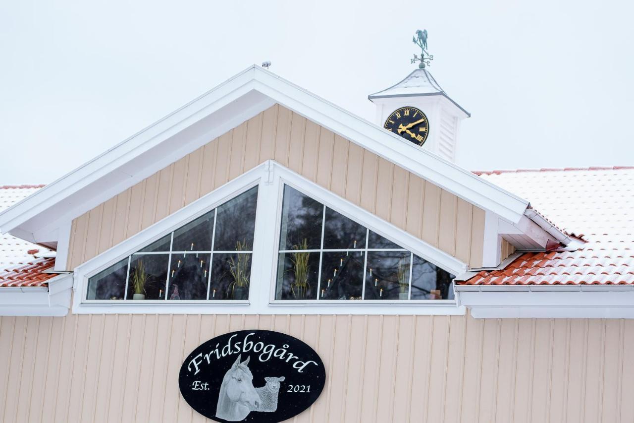 Mysig Laegenhet Med Oeppen Planloesning Pa Haestgard. Villa Ljung Eksteriør billede