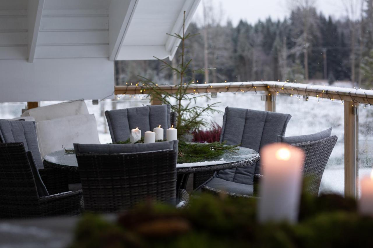 Mysig Laegenhet Med Oeppen Planloesning Pa Haestgard. Villa Ljung Eksteriør billede